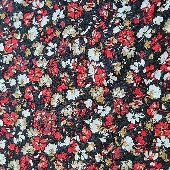 J.Jill Wearever Collection Sleeveless Red Floral Tank Top Medium Tall - Picture 3 of 7